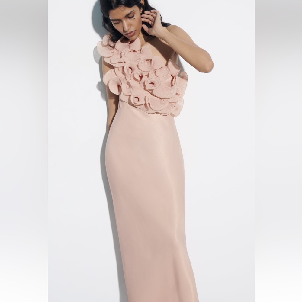 Zara RUFFLED SATIN EFFECT DRESS. Beige-Pink. Size S. New with Tag.